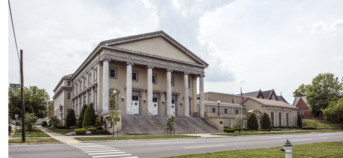 FIFTH AVENUE BAPTIST CHURCH